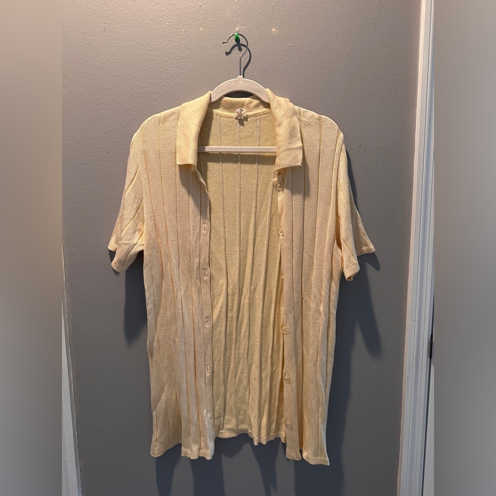 Light Yellow Button-Up Short Sleeve Cardigan